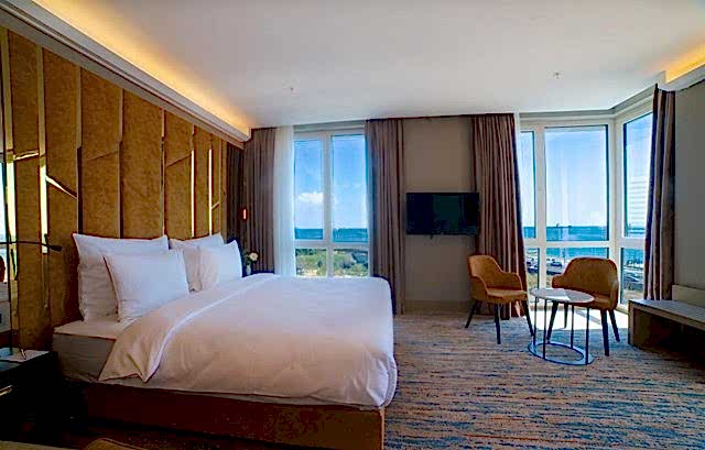 Deniz Manzaralı Junior Suite